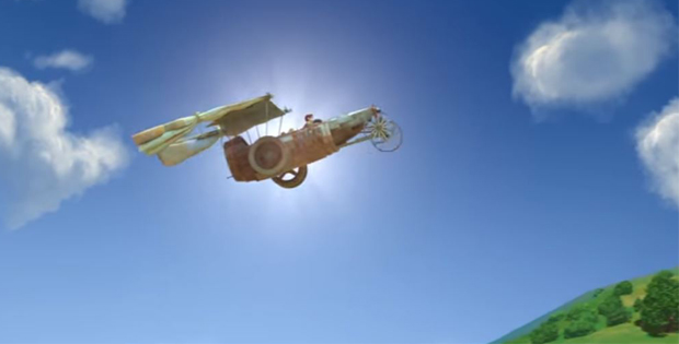 Immagine tratta dal Film in cui il protagonista vola su una macchina volante