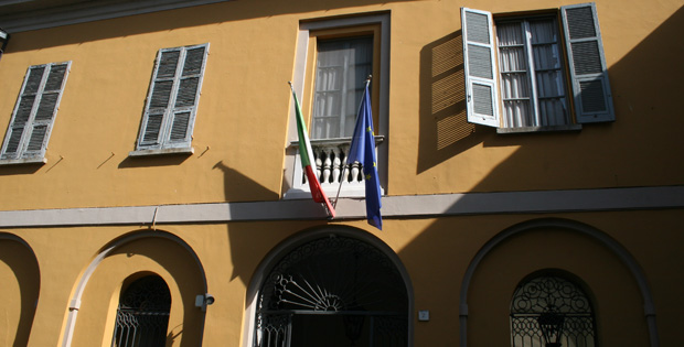 immagine dell'ingresso del Collegio Fraccaro