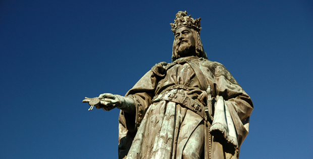 immagine di una statua di Carlo V