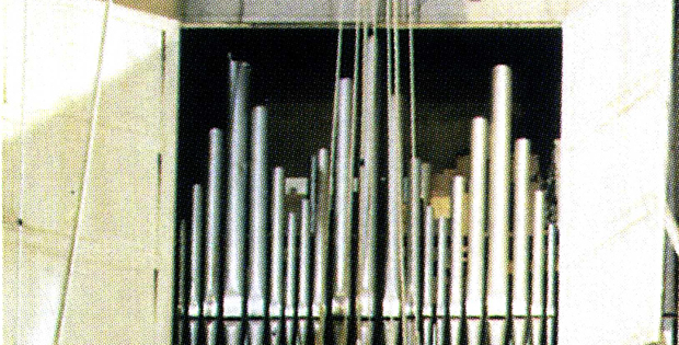 immagine delle canne dell'organo restaurato