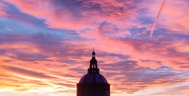 immagine della cupola del Duomo al tramonto