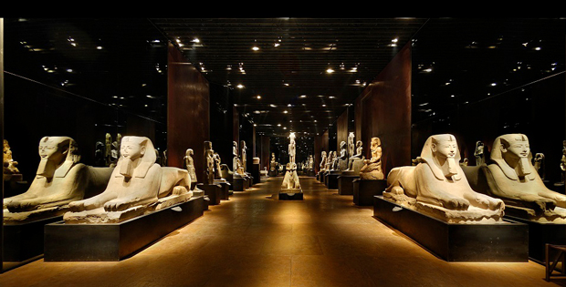 Immagine di una stanza del museo egizio