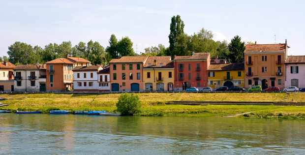 Panoramica case in Borgo ticino